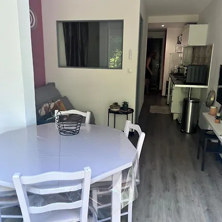 Cosy Au Mole Apartament *